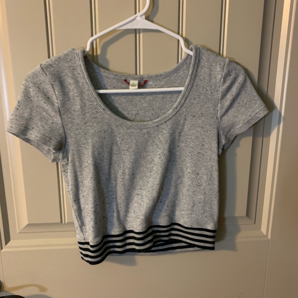black and grey crop top
